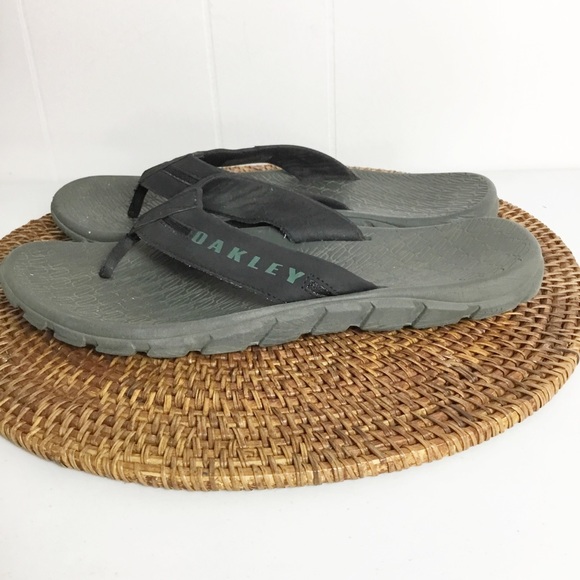 Oakley Mens Sandals Green Label Size 13 Black and Gray - Picture 6 of 7